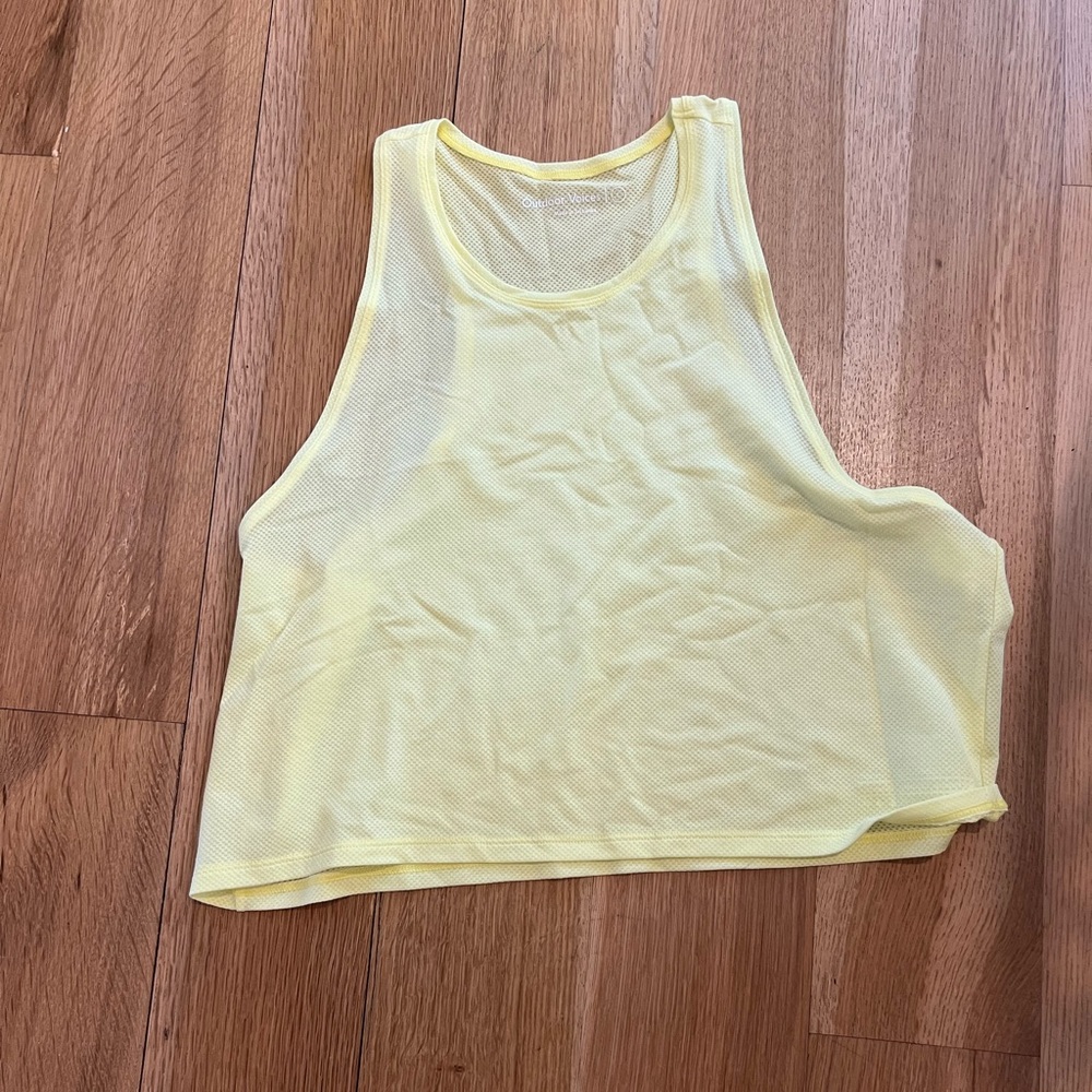 Yellow outdoor voices tank top. Size: large